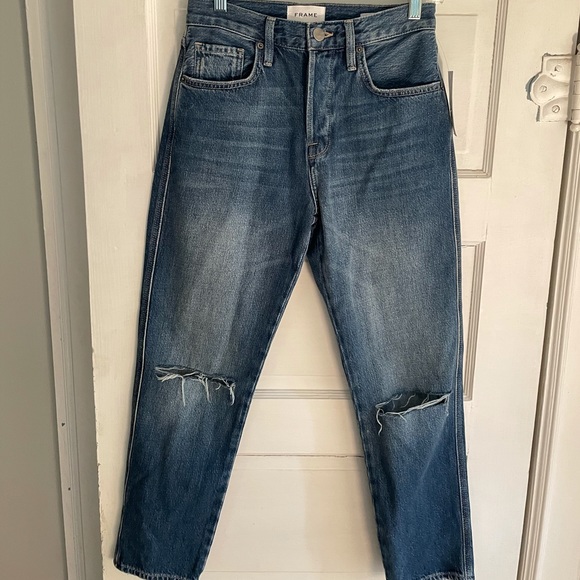 Frame Hi Rise Straight Leg Jean - Picture 2 of 6